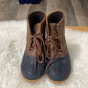 SPERRY WINTER BOOTS SIZE 2M